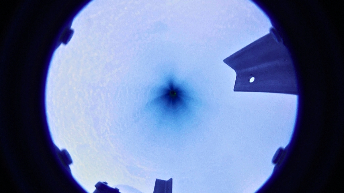 A Record-Breaking Drill Beneath Antarctic Ice Revealed a Big Surprise : ScienceAlert