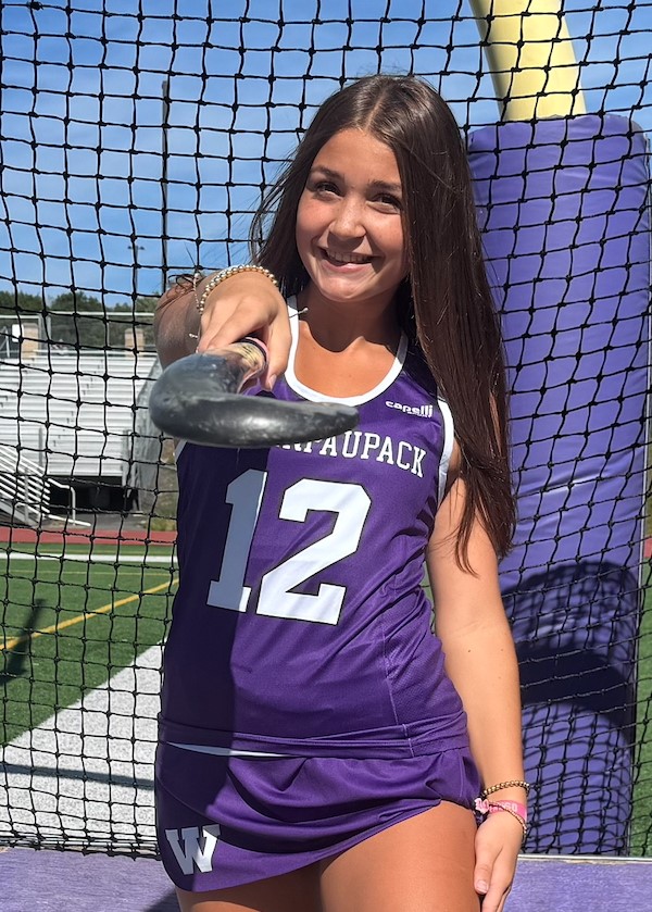 Wallenpaupack's Emma Ey.