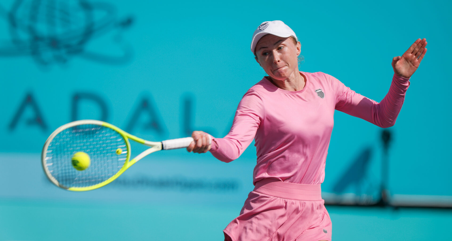 Lucky loser Sasnovich outfoxes Badosa in Abu Dhabi first round - WTA Tennis