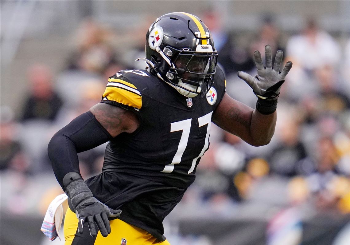 Steelers positional analysis: GM Omar Khan has some tough decisions to make on his offensive line