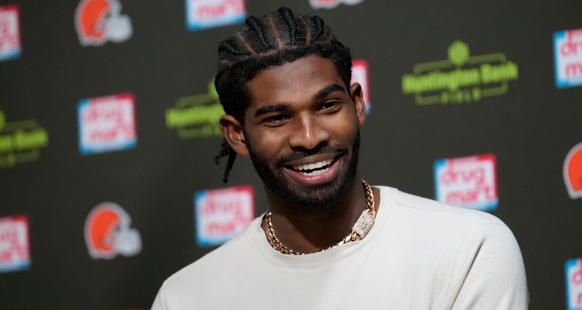 Shedeur Sanders' Surprise Birthday Gift to Browns HC Todd Monken Revealed in Funny Trending Video