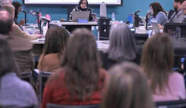 DPS school board votes to keep Kaiser health insurance