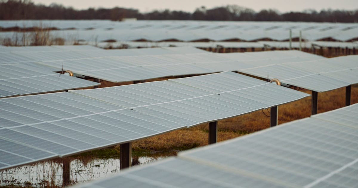 How solar and batteries help keep lights on during…