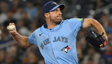 Blue Jays Re-Sign Max Scherzer
