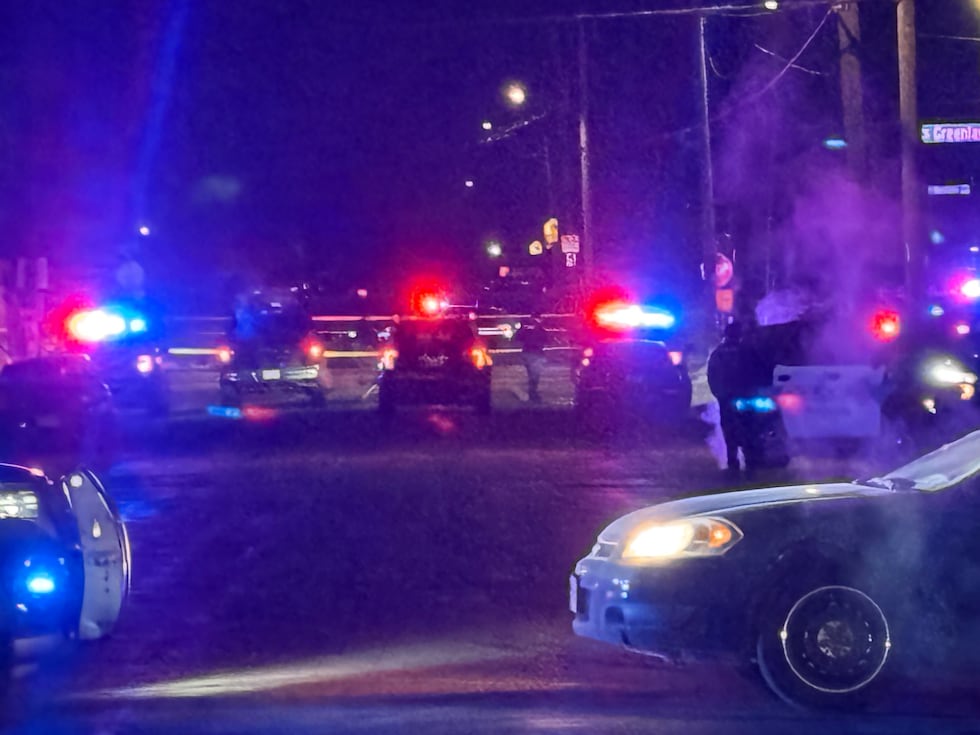 A 25News crew saw a large police presence close to where a Peoria County Sheriff's deputy was...