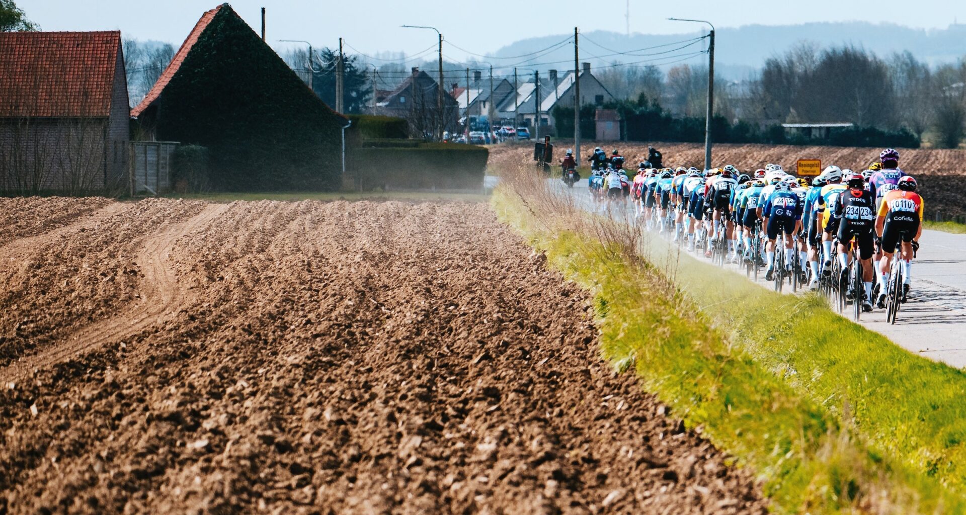 The intensity of races such as Gent-Wevelgem underline the importance of good early season form (Photo: Gruber Images)