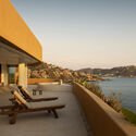 © Cesar Belio Carpinteros Residential Building / Zozaya Arquitectos - Exterior Photography, Coast, Balcony