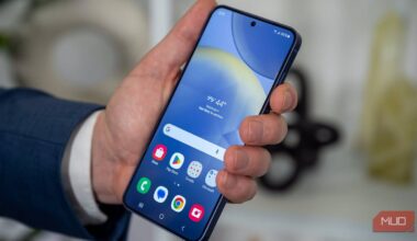 Your Samsung phone is full of apps you’ll never use — here are the worst ones