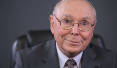 Charlie Munger: 5 Wealth Principles the Middle Class Should Master