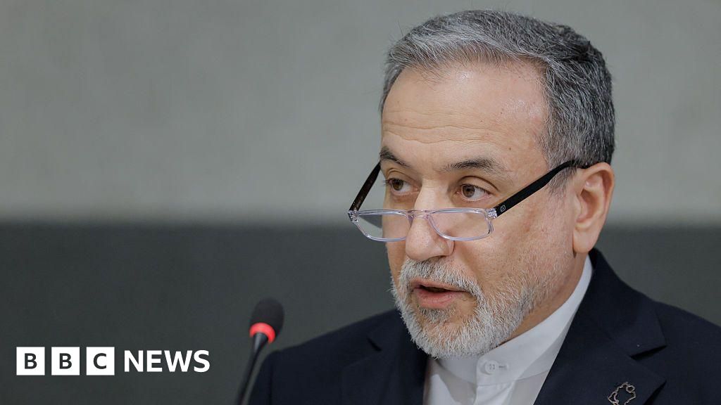 Trump says he is considering limited military strike on Iran - BBC