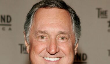 Legendary Singer Neil Sedaka Dead at 86