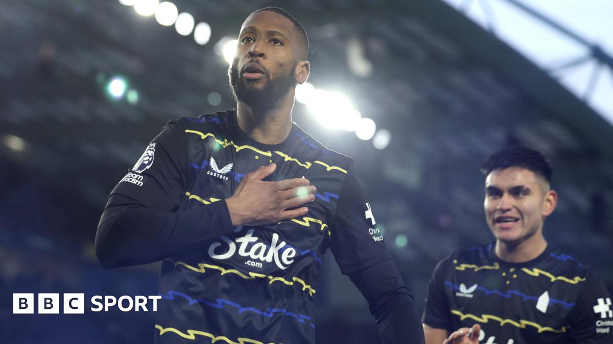 Brighton 1-1 Everton: Beto scores late equaliser as visitors hold Seagulls to draw