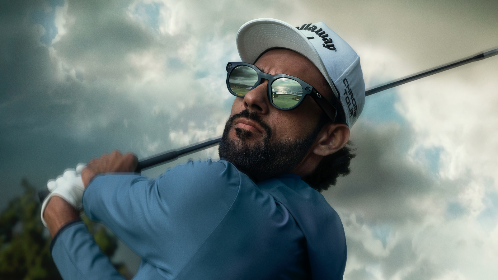 Akshay Bhatia wearing Oakley x Meta smart glasses