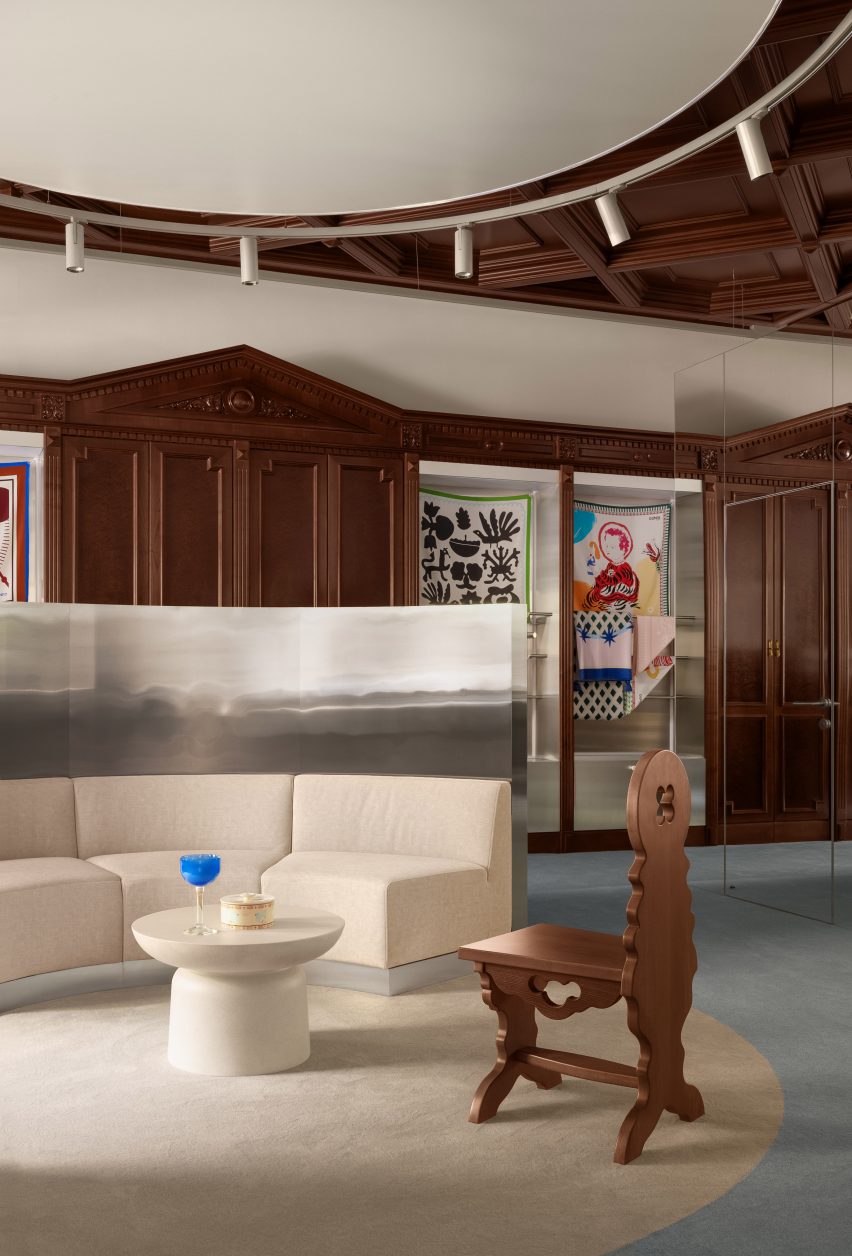 Circular lighting fixture in the clothing area