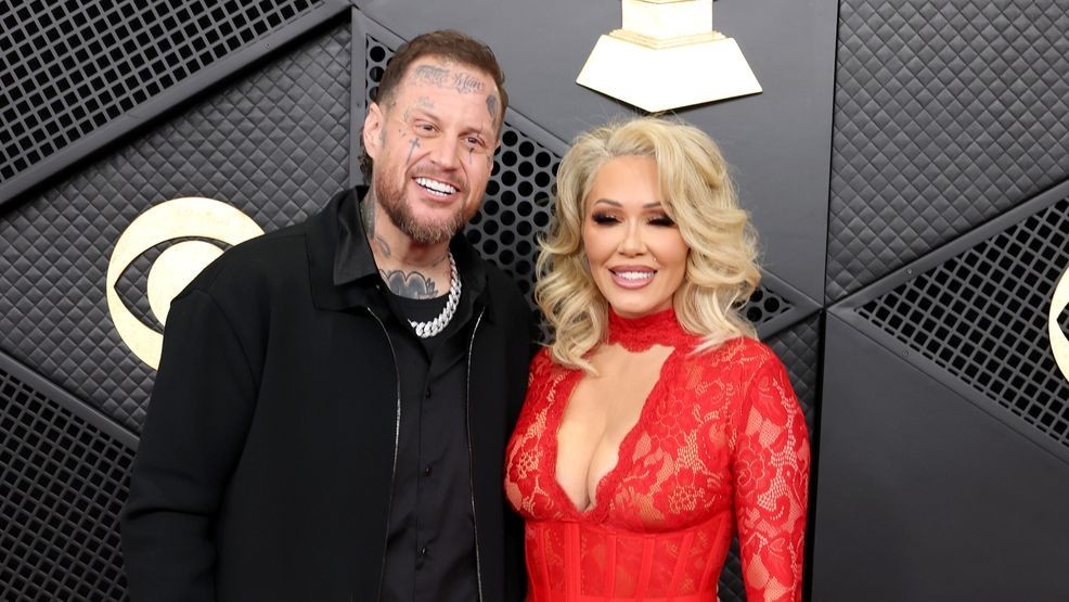 LOS ANGELES, CALIFORNIA - FEBRUARY 01: (L-R) Jelly Roll and Bunnie Xo attend the 68th GRAMMY Awards at Crypto.com Arena on February 01, 2026 in Los Angeles, California. (Photo by Amy Sussman/Getty Images)