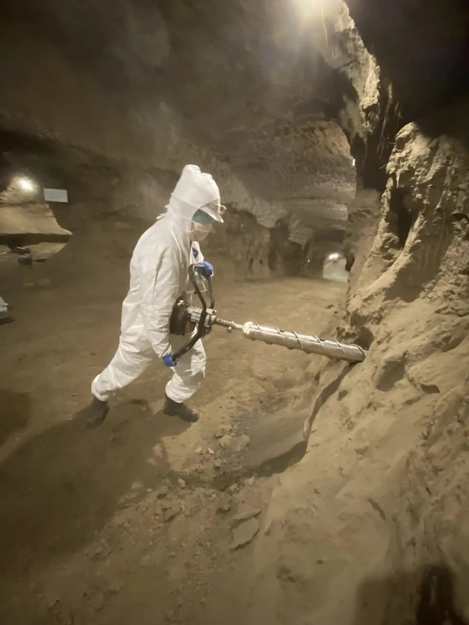 Dr. Robyn Barbato, a senior research microbiologist and leader of ERDC-CRREL’s soil microbiology team, coring permafrost samples in the Permafrost Tunnel in Fox, Alaska.