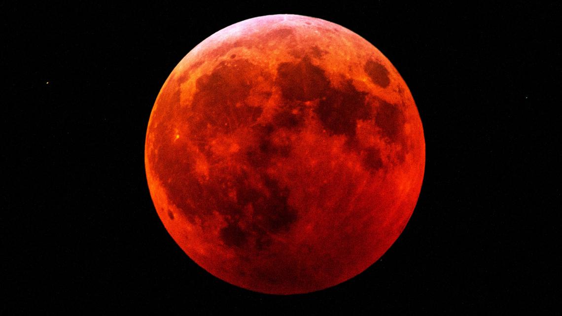 Total lunar eclipse will turn the moon red over western Washington