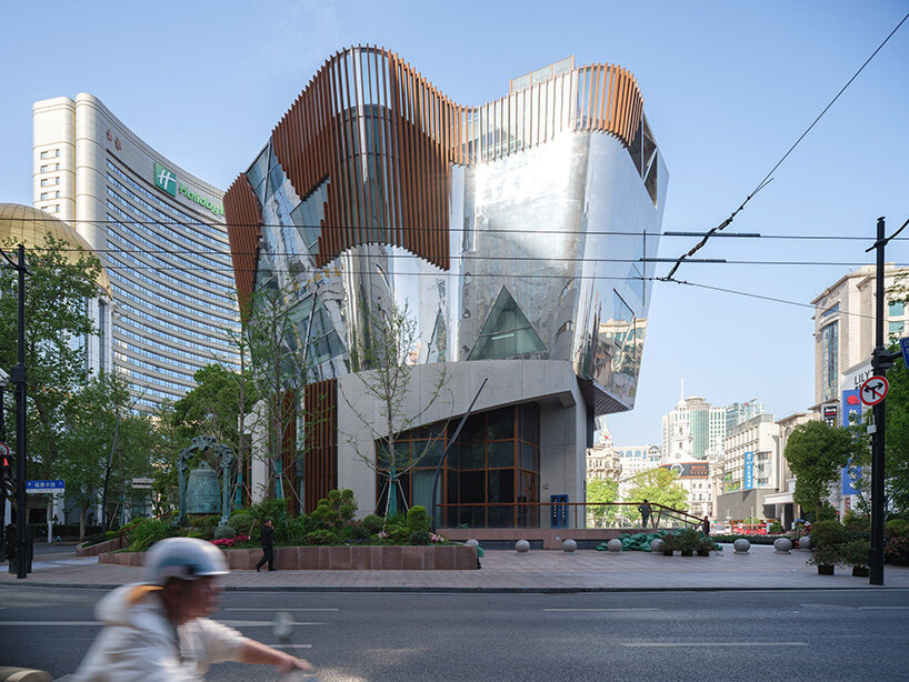 benedetta tagliabue EMBT reshapes century square in shanghai with kaleidoscopic landscape