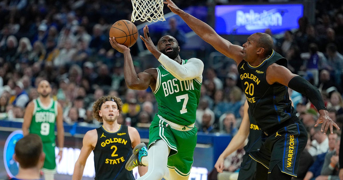 Jaylen Brown helps Celtics thump Stephen Curry-less Warriors 121-110
