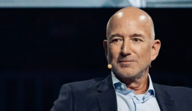 Jeff Bezos remains committed to Washington Post amid brutal layoffs, top editor Matt Murray says