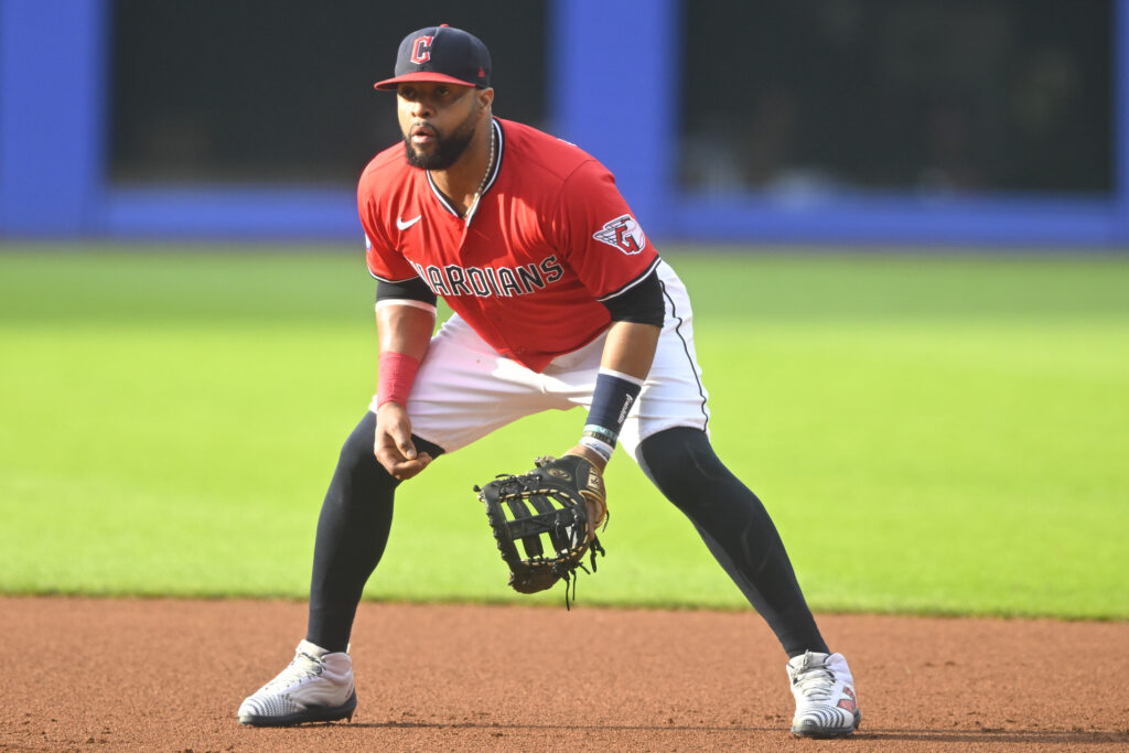 Diamondbacks Interested In Carlos Santana