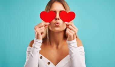 Cupid Brought Carmen Electra & Denise Richards Together For Content Collab