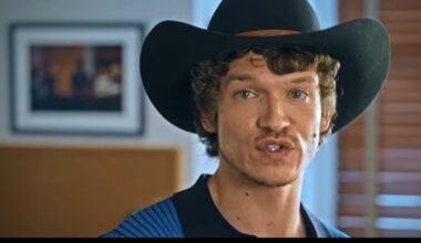 'Heated Rivalry's Connor Storrie Faces Off In Accent Duel For 'SNL' Promo