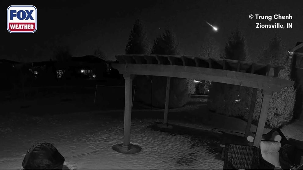 Videos from Indiana and Ohio on Tuesday show a fireball shooting through the night sky. More than 100 reports were made to the American Meteor Society from Illinois, Indiana, Kentucky, Ohio and Wisconsin, witnessing the fireball.Â