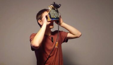 This Throwback VR Headset Uses Sony Watchman CRTs as Its Displays