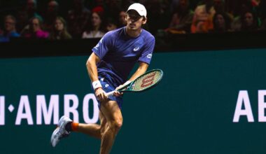 Alex de Minaur in action in Rotterdam in 2025.