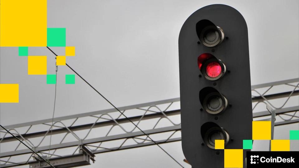 BTC faces fresh resistance near $71,000