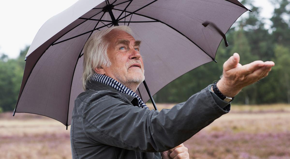 Legal expert says private equity funds could pose big risk to your 401(k). Here's what you need to know