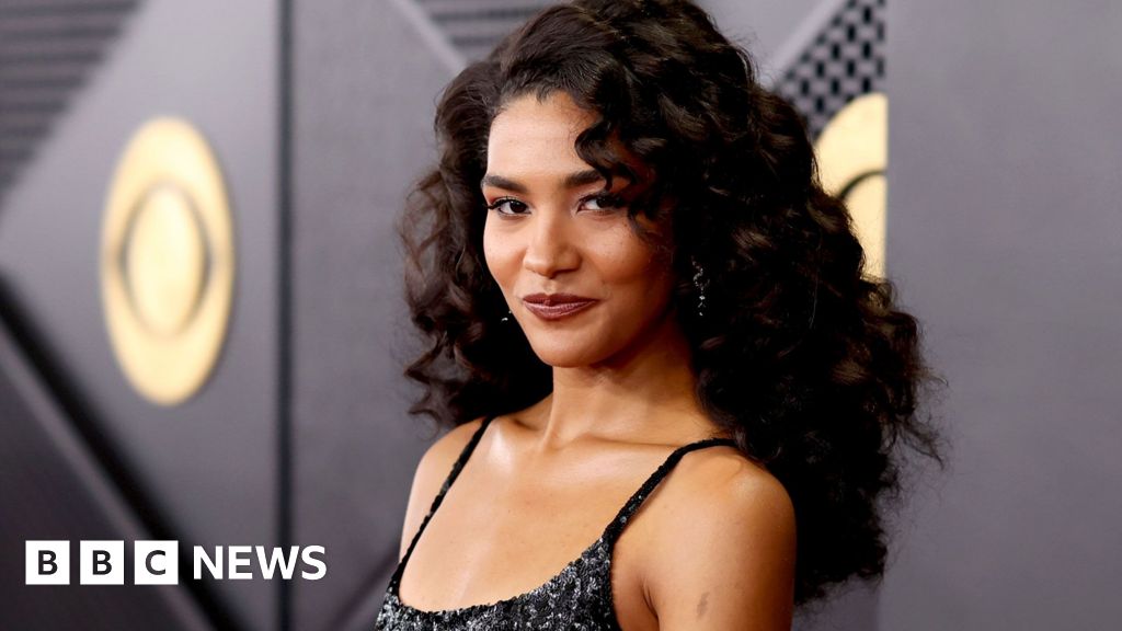 Olivia Dean is crowned pop's most exciting new artist at the Grammys - BBC