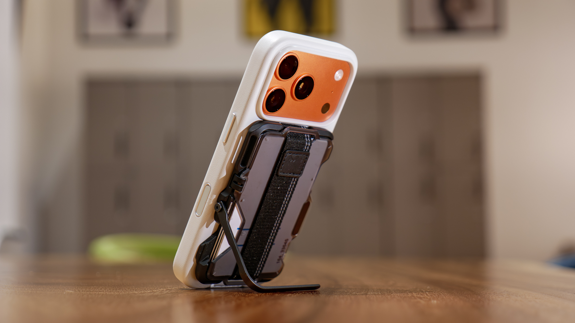 Aulumu G03 Multi-Tool MagSafe Wallet.