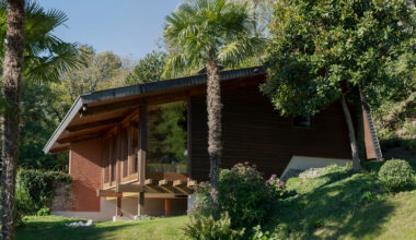 Renovated house in Vernate by Enrico Sassi