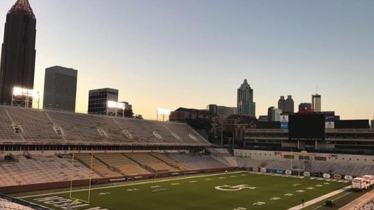 Sources: Wisconsin targeting ex-Kansas City Chiefs, Jacksonville assistant Ari Confessor (Featured)