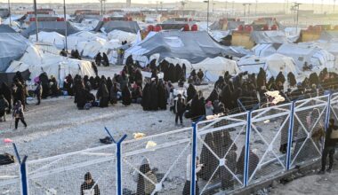 US says over 5,700 suspected ISIL detainees relocated from Syria to Iraq | ISIL/ISIS News