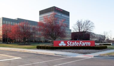 State Farm to offer $100 average refund to car insurance customers