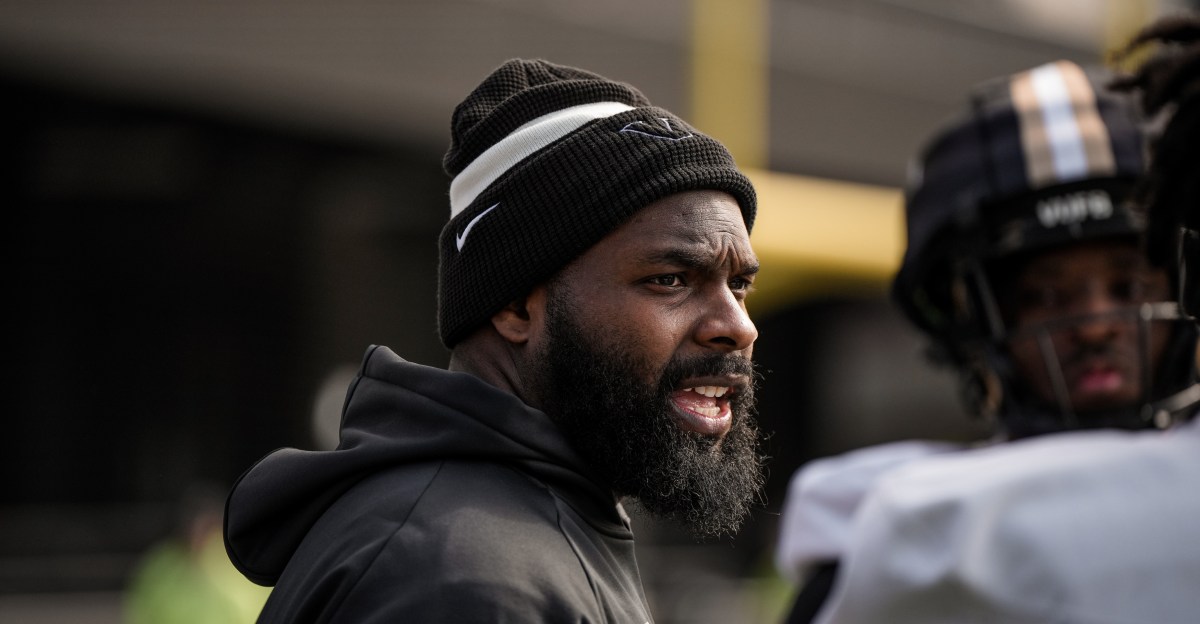 Michigan hiring Larry Black as new defensive tackles coach