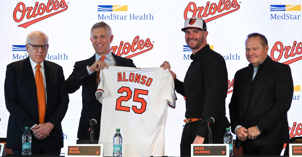 Orioles question of the moment: What grade would you give Elias for this offseason?