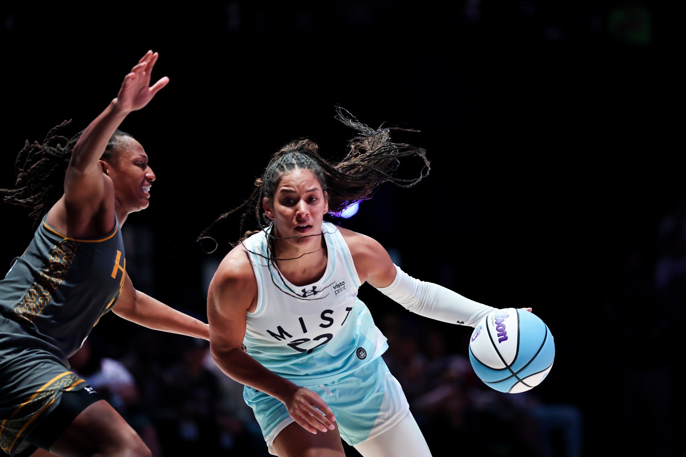 No. 1-seed Kelsey Mitchell vs. No. 5-seed Veronica Burton.