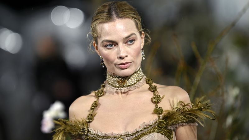 Margot Robbie goes high-fashion Victorian for ‘Wuthering Heights’ press tour