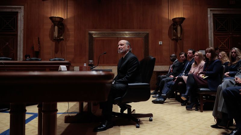 Lutnick confirms an island lunch with Epstein while insisting they ‘did not have any relationship’