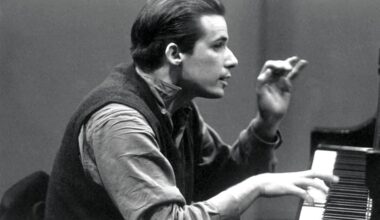 Glenn Gould award goes to Elton John