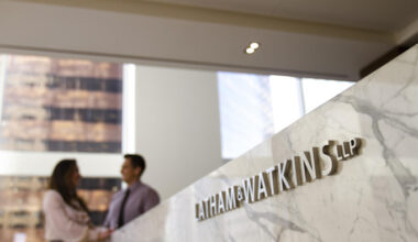 Latham & Watkins poaches two more partners from rival Wachtell Lipton