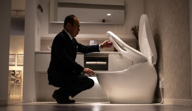 Japan’s largest toilet maker is undervalued AI play, says activist investor