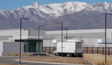 Moody’s alert cites gap in data centre accounting for Big Tech companies