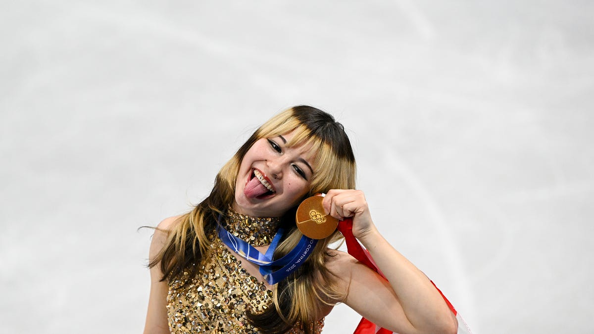 Seeing Tennis Reflected in the Ice and Snow