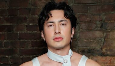 Hudson Williams Hard Launches Longtime Girlfriend On Valentine’s Day, Includes Photo With Co-Star Connor Storrie | Hudson Williams, Valentine's Day | Celebrity News and Gossip | Entertainment, Photos and Videos