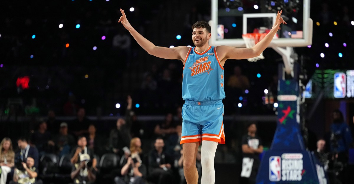 Clingan and Hansen Both Prominent in NBA All-Star Rising Stars Challenge